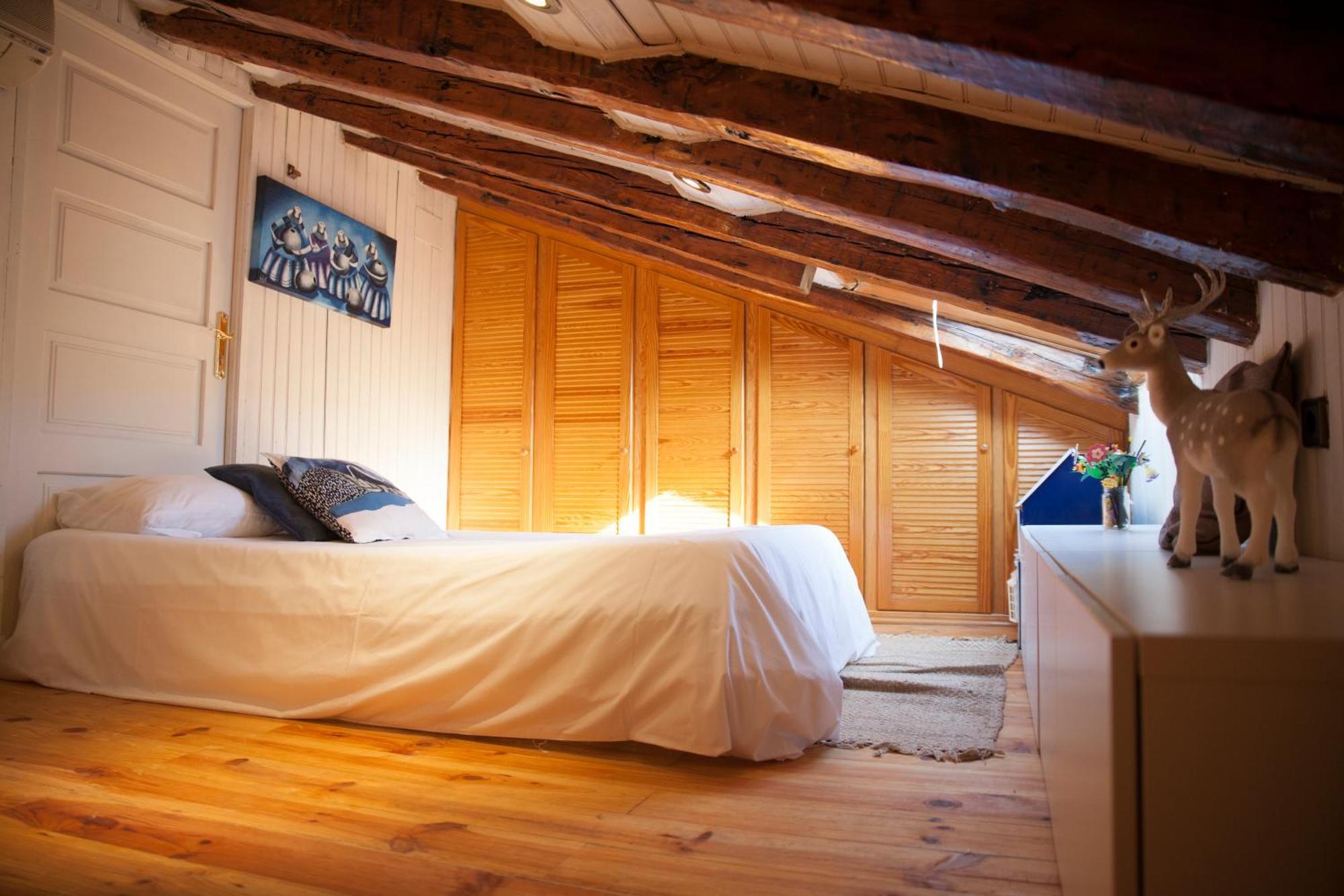 Puerta Del Sol Apartment มาดริด ภายนอก รูปภาพ
