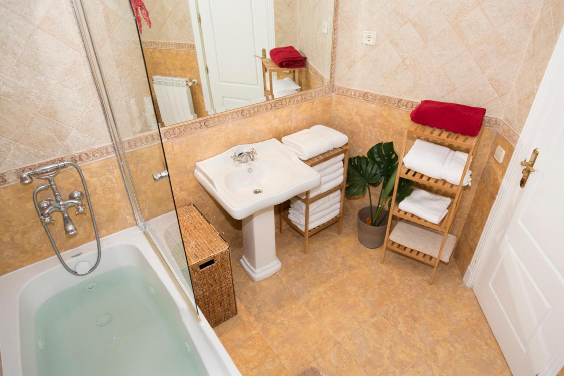 Puerta Del Sol Apartment มาดริด ภายนอก รูปภาพ